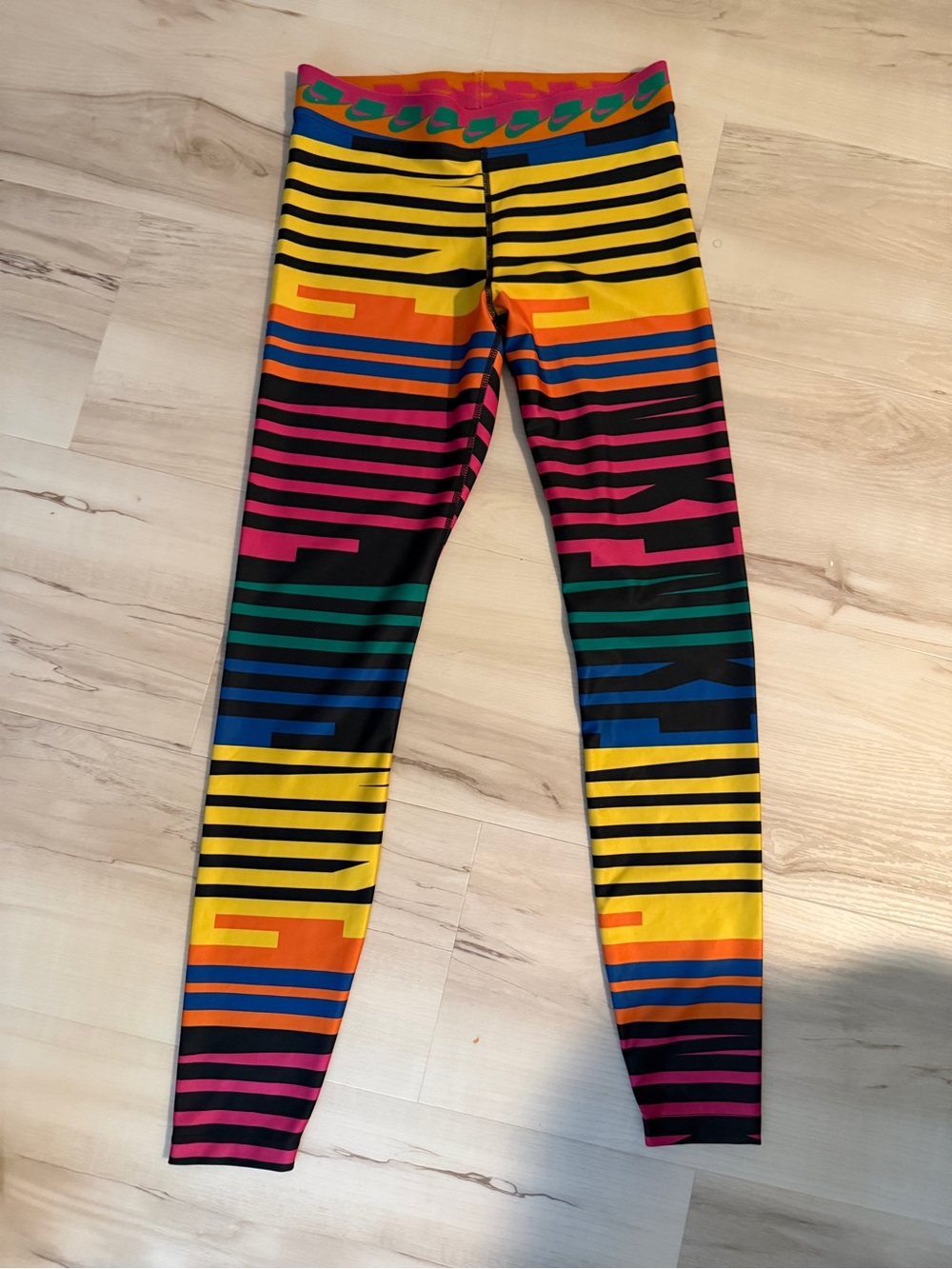 Nike Multicolor Striped Leggings - Vibrant Stretch Bottoms Adult Small